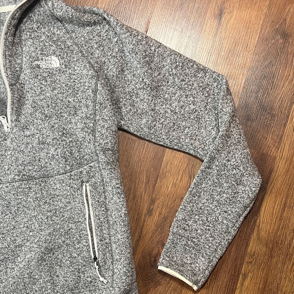 The North Face Gray Fleece Jacket - Picture 7 of 10